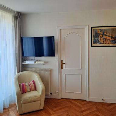 Téléviseur appart hôtel la Ville Close à Concarneau